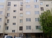 Satılır 3 otaqlı 65 m2 köhnə tikili İnşaatçılar m.