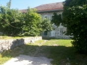 Satılır 10 otaqlı 500 m2 həyət evi Şəki