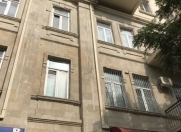 Satılır 2 otaqlı 66 m2 köhnə tikili Pedaqoji Universiteti