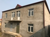 Satılır 4 otaqlı 200 m2 həyət evi Xırdalan