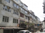 Satılır 3 otaqlı 110 m2 köhnə tikili İnşaatçılar m.