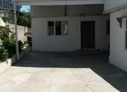 Satılır 2 otaqlı 120 m2 həyət evi Ukrayna dairəsi