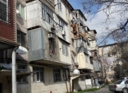 Satılır 1 otaqlı 30 m2 köhnə tikili Gənclik m.