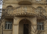 Satılır 6 otaqlı 307 m2 bağ evi Novxanı