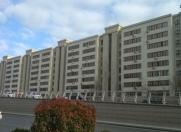 Satılır 3 otaqlı 100 m2 köhnə tikili Ayna Sultanova heykəli