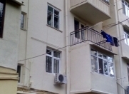 Satılır 1 otaqlı 33 m2 köhnə tikili İnşaatçılar m.