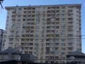 Satılır 3 otaqlı 140 m2 yeni tikili Tibb Universiteti