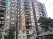 Satılır 4 otaqlı 186 m2 yeni tikili Ayna Sultanova heykəli