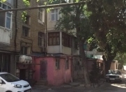 Satılır 3 otaqlı 65 m2 köhnə tikili Yasamal r.