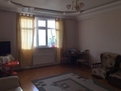 İcarəyə verilir 3 otaqlı 121 m2 yeni tikili Respublika stadionu