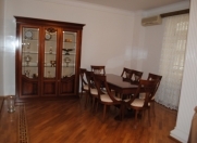 Satılır 4 otaqlı 160 m2 yeni tikili İçəri Şəhər