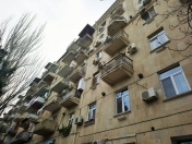 Satılır 3 otaqlı 75 m2 köhnə tikili Nərimanov heykəli