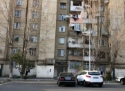 Satılır 2 otaqlı 60 m2 köhnə tikili Əhmədli m.