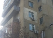 Satılır 2 otaqlı 87 m2 köhnə tikili Nizami m.
