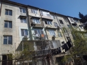 Satılır 2 otaqlı 55 m2 köhnə tikili 3 mkr