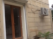 İcarəyə verilir 2 otaqlı 60 m2 ofis Elmlər Akademiyası m.