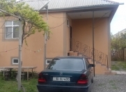 Satılır 4 otaqlı 500 m2 həyət evi Masazır