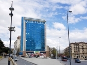 Satılır 2 otaqlı 70 m2 köhnə tikili Bridge Plaza