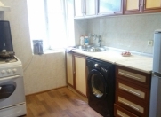 İcarəyə verilir 3 otaqlı 60 m2 köhnə tikili Nəriman Nərimanov parkı