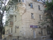 İcarəyə verilir 1 otaqlı 30 m2 köhnə tikili Dostluq kinoteatrı