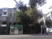 Satılır 2 otaqlı 41 m2 köhnə tikili İnşaatçılar m.