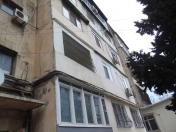 Satılır 2 otaqlı 35 m2 köhnə tikili Ayna Sultanova heykəli