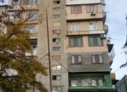 Satılır 3 otaqlı 100 m2 köhnə tikili Elmlər Akademiyası m.
