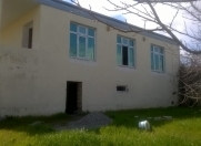 Satılır 2 otaqlı 80 m2 bağ evi Novxanı