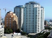 Satılır 5 otaqlı 221 m2 yeni tikili 28 May m.