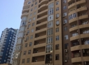 İcarəyə verilir 4 otaqlı 180 m2 yeni tikili Nizami m.