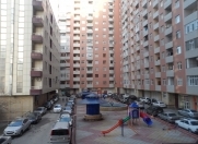 İcarəyə verilir 3 otaqlı 130 m2 yeni tikili Tibb Universiteti