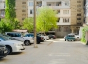 Satılır 4 otaqlı 103 m2 köhnə tikili Yasamal r.