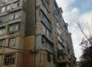 Satılır 2 otaqlı 60 m2 köhnə tikili Zərifə Əliyeva adına park