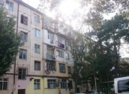 Satılır 2 otaqlı 40 m2 köhnə tikili 3 mkr