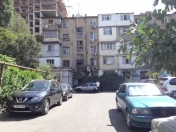 Satılır 3 otaqlı 67 m2 köhnə tikili İnşaatçılar m.