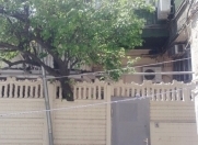 İcarəyə verilir 5 otaqlı 220 m2 köhnə tikili 28 May m.