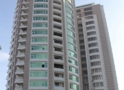 İcarəyə verilir 4 otaqlı 220 m2 yeni tikili 28 May m.