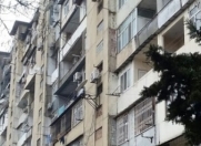 Satılır 3 otaqlı 80 m2 köhnə tikili İnşaatçılar m.