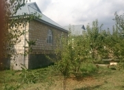 İcarəyə verilir 3 otaqlı 90 m2 bağ evi Qəbələ