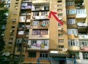 Satılır 3 otaqlı 86 m2 köhnə tikili Neapol dairəsi