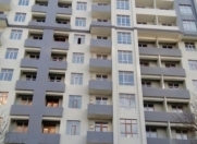 Satılır 3 otaqlı 126 m2 köhnə tikili İnşaatçılar m.