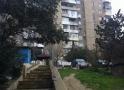 Satılır 4 otaqlı 100 m2 köhnə tikili Sərhədçi İdman kompleksi