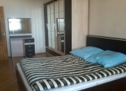 İcarəyə verilir 3 otaqlı 137 m2 yeni tikili Ayna Sultanova heykəli