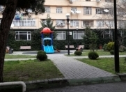 Satılır 2 otaqlı 40 m2 köhnə tikili Ayna Sultanova heykəli