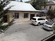 Satılır 8 otaqlı 6000 m2 həyət evi Gənclik m.