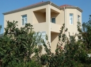 Satılır 5 otaqlı 160 m2 həyət evi Ramana