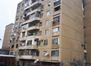 Satılır 2 otaqlı 60 m2 köhnə tikili İnşaatçılar m.