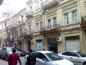 İcarəyə verilir 3 otaqlı 100 m2 köhnə tikili 28 May m.