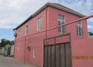 Satılır 4 otaqlı 130 m2 həyət evi Yasamal bazarı