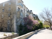 Satılır 2 otaqlı 45 m2 köhnə tikili İnşaatçılar m.